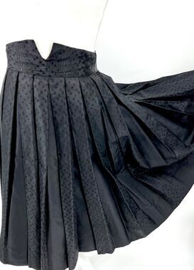 Vintage 1950s Smart Set Taffeta Circle Skirt Black High Waist TV Movie Wardrobe